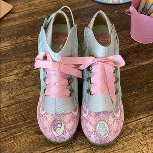 Hot Chocolate Design Marie Antoinette Shoes  40